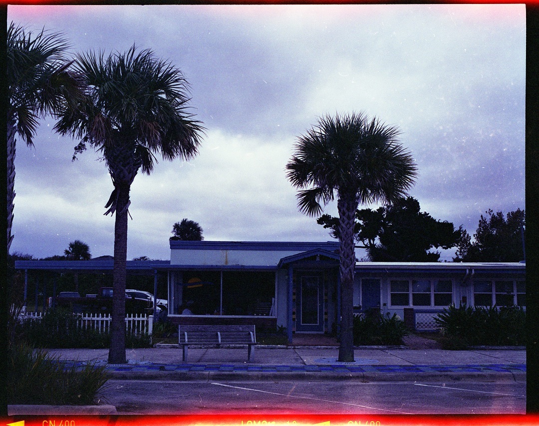 Sunny Florida.

Vilano Beach, Florida. Pentax 67, Lomography F2/400. #rollfilmweek #rollfilmweek2019 #film #filmphotography #filmphotographic