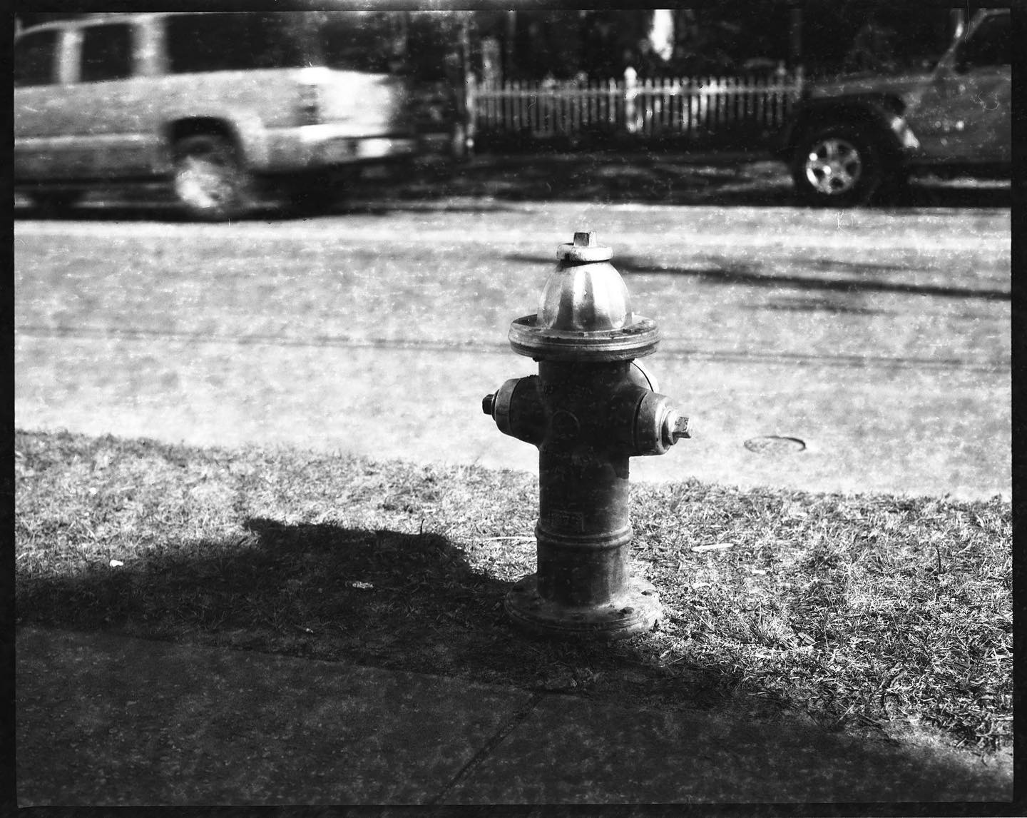 Hydrant.

Shot on well-expired #svema FN-64 (#expired 1992). Shot at EI20, which seems to be spot on. #film #rollfilm #rollfilmweek #ishootfilm #expiredfilm #filmphotography #filmphotographic