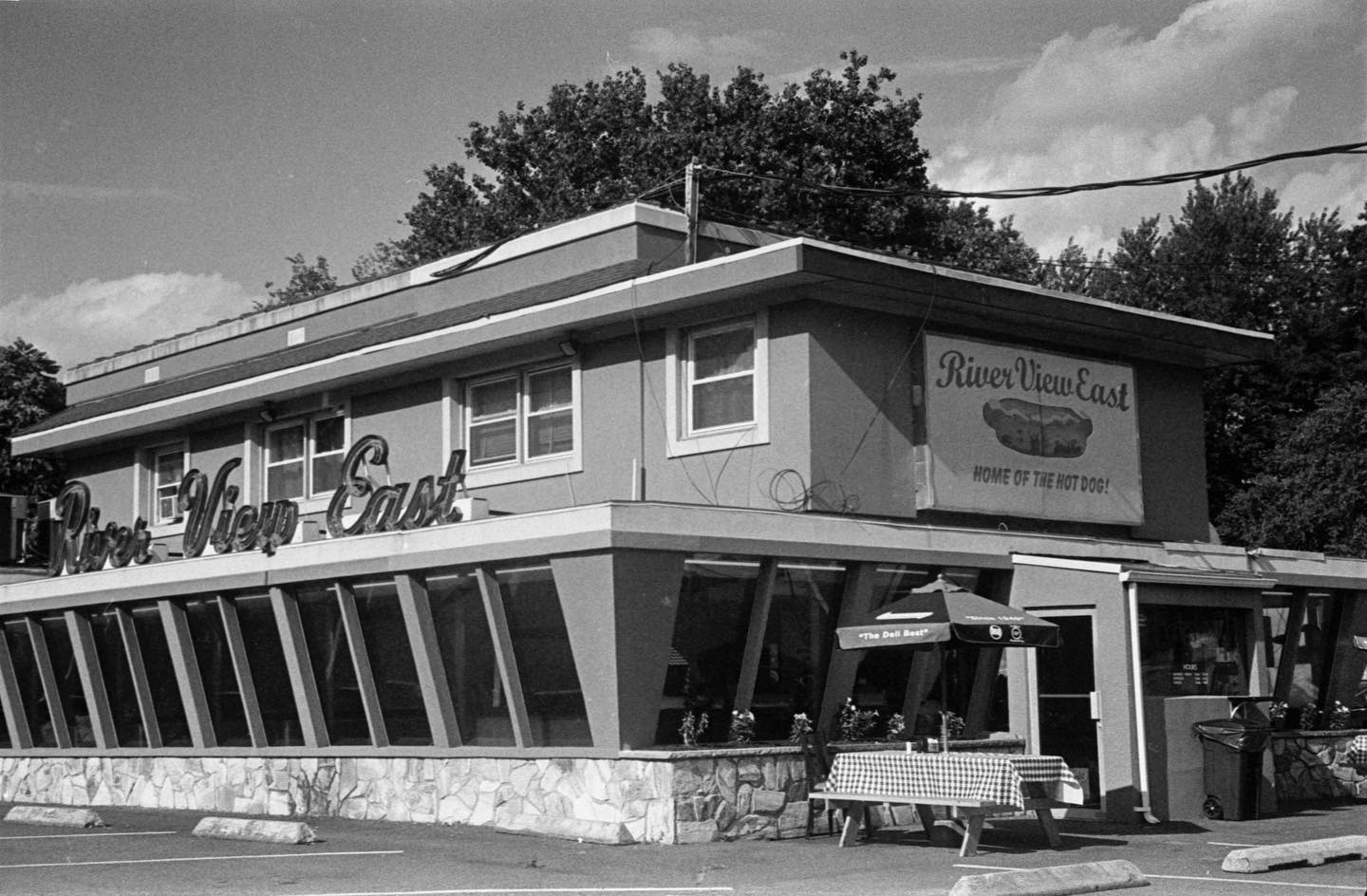 Home of the Hot Dog

In a corner of northern New Jersey, the local delicacy is a grilled hot dog covered in onions, mustard, and chili. This is referred to for some reason as a Hot Texas Wiener. River View East in Elmwood Park is one of the classic spots that specializes in this gastronomic experience. Iâve eaten here often, as it is about a mile from where my wife grew up. But Iâve never had one of their Hot Texas Wieners. Going to have to rectify that oversight at some point. #rollfilmweek #rollfilmweek2020 #film #filmphotography #contaxiii #eastman5222 #doublexx